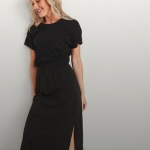 New ! Old navy waist defined black midi dress